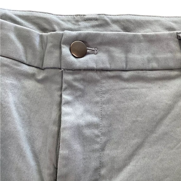 Lululemon Shorts Mens  Stretch Golf Casual Walking Size 34 Cotton Blend - Picture 2 of 15